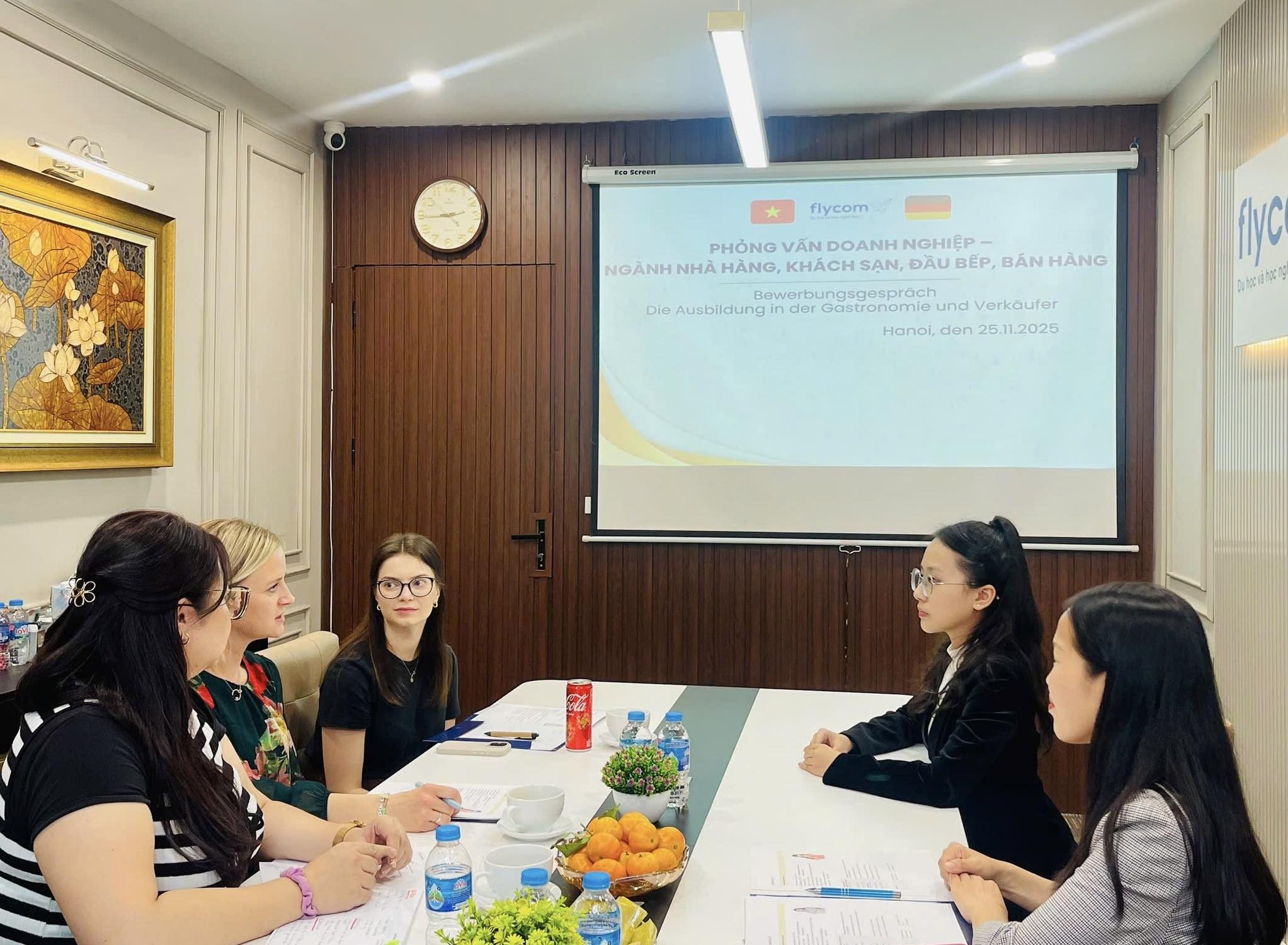 Đoàn Doanh Nghiệp Đức Tuyển Dụng Trực Tiếp Học Viên Flycom Cho Kỳ Nhập Học 2026 10 591244972 1412918307502974 5668393044561357762 n e1764733871503 Du Học và Học Nghề Đức